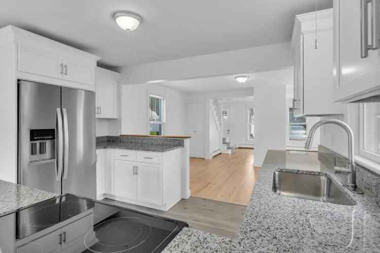 Single-family house For Sale in 7A, Bowhay Hill Road, Branford, Connecticut