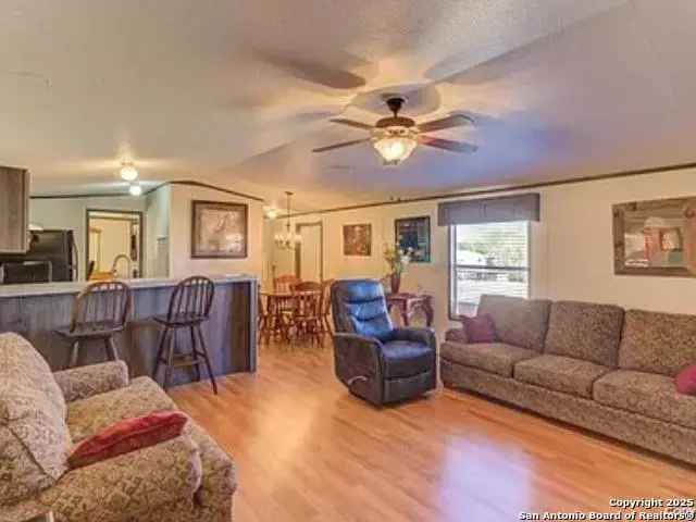 Single-family house For Sale in 127, Mountain View, Sunrise Beach Village, Texas