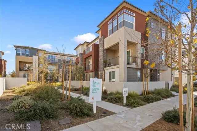 Condo For Sale in Irvine, California