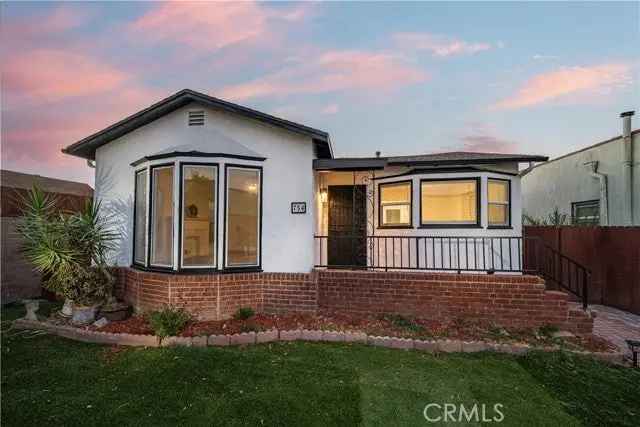 Single-family house For Sale in 754, West 12th Street, Los Angeles, California