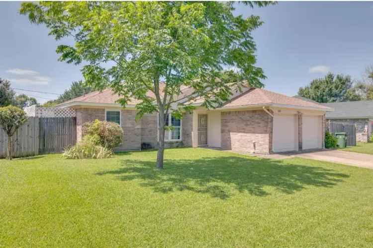 Single-family house For Rent in 512, Rifleman Trail, Arlington, Texas