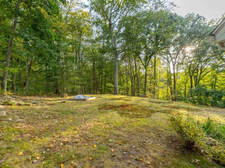 Single-family house For Sale in 7, Stony Brook Terrace, Shelton, Connecticut