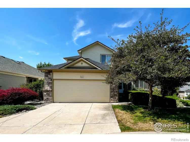 Single-family house For Sale in 321, Wisteria Way, Lafayette, Colorado