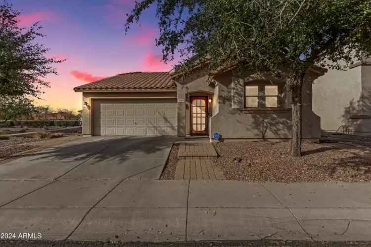 Single-family house For Sale in 15902, North 170th Lane, Surprise, Arizona