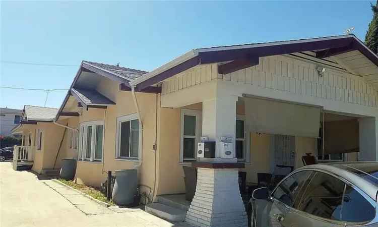 Multi-family house For Sale in Gardena, California