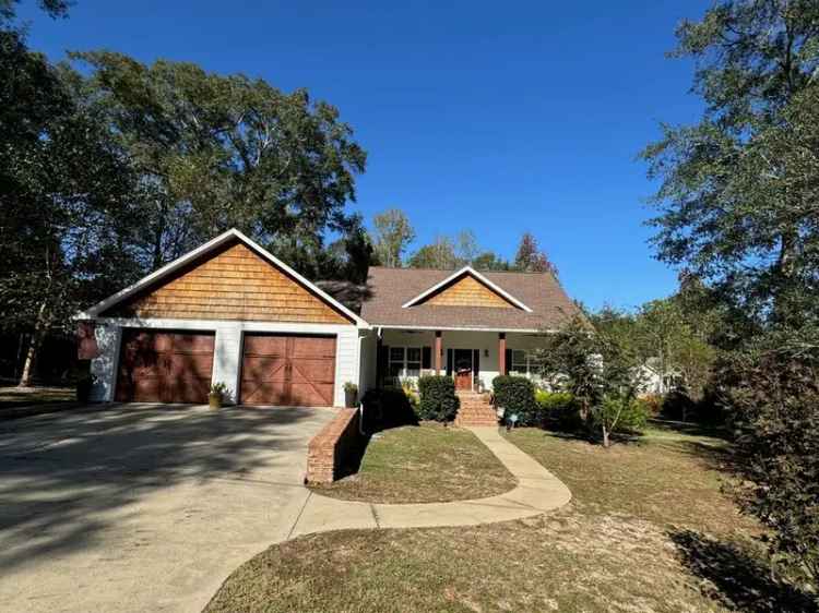 Single-family house For Sale in 414, Oakwood Drive, Opp, Alabama