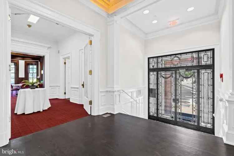 House For Sale in Washington, District of Columbia