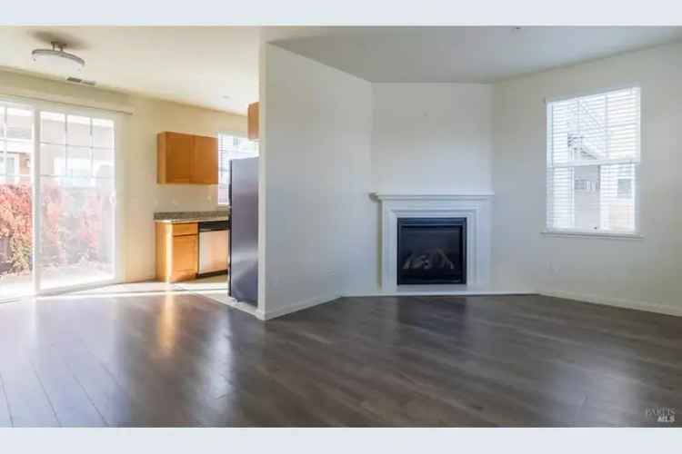 Single-family house For Sale in 701, Wood Sorrel Drive, Petaluma, California