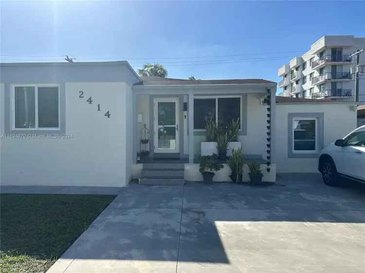 Single-family house For Sale in 2414, Southwest 21st Terrace, Miami, Florida