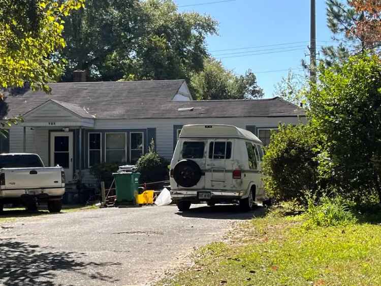 Single-family house For Sale in 920, West Residence Avenue, Albany, Georgia