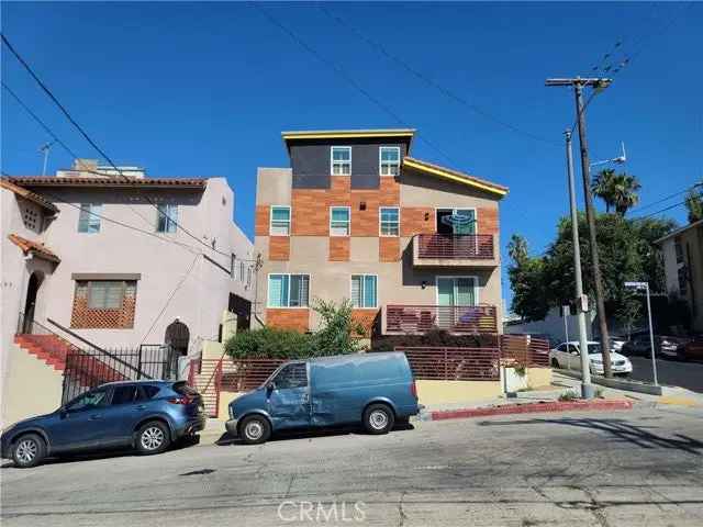 Multi-family house For Sale in Los Angeles, California