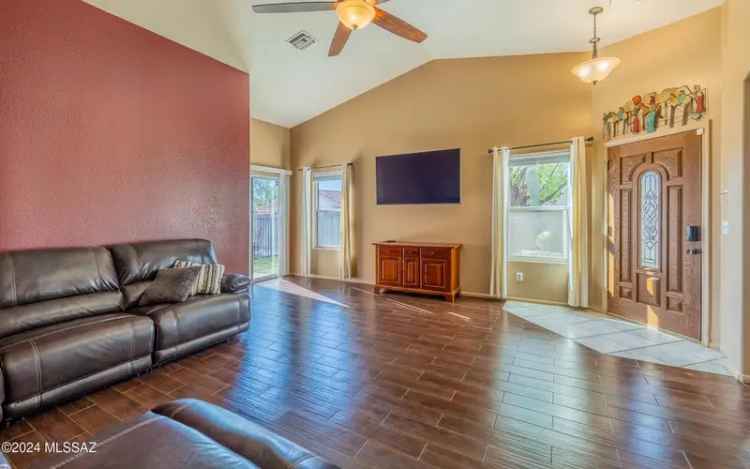 Single-family house For Sale in 9102, East Rainsage Street, Tucson, Arizona