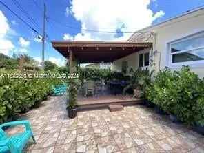 Multi-family house For Sale in 2221, Southwest 26th Lane, Miami, Florida