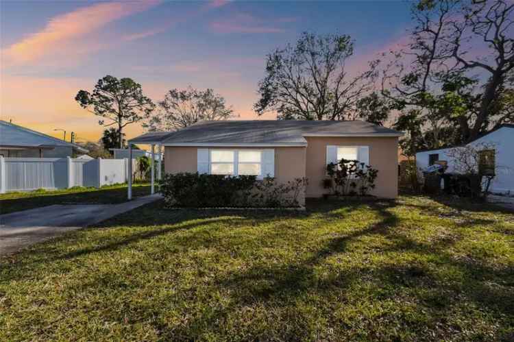 Single-family house For Sale in 270, 41st Avenue Northeast, Saint Petersburg, Florida