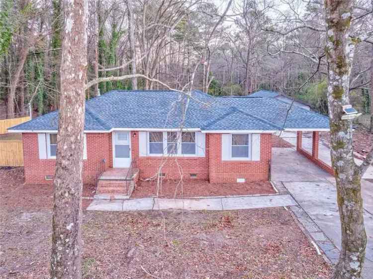 Single-family house For Sale in 3150, Humphries Drive Southeast, Atlanta, Georgia