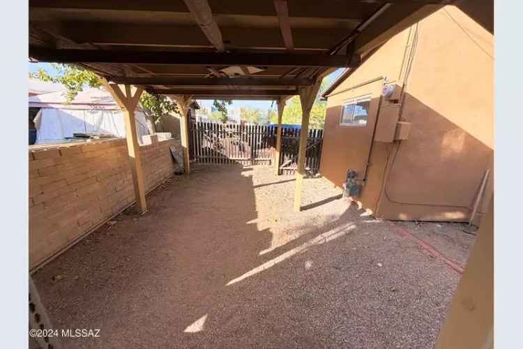 Single-family house For Sale in 836, East Blacklidge Drive, Tucson, Arizona