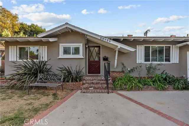 Single-family house For Sale in 22124, Lanark Street, Los Angeles, California