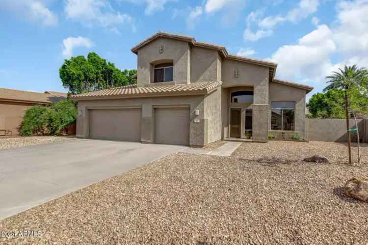 Single-family house For Sale in 340, West Locust Drive, Chandler, Arizona