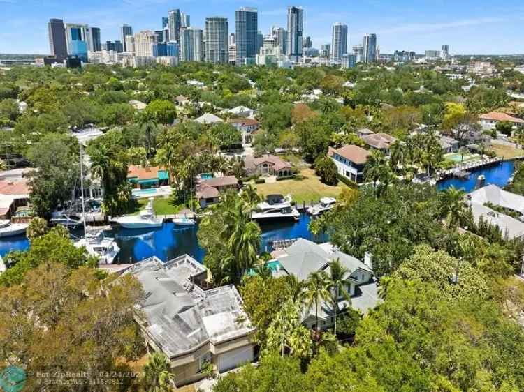 Single-family house For Sale in Fort Lauderdale, Florida