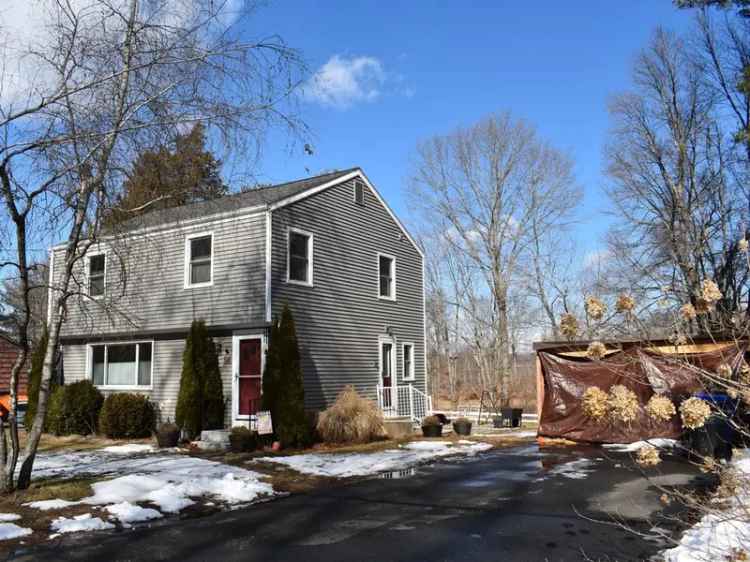 Single-family house For Sale in 516, Strong Road, South Windsor, Connecticut