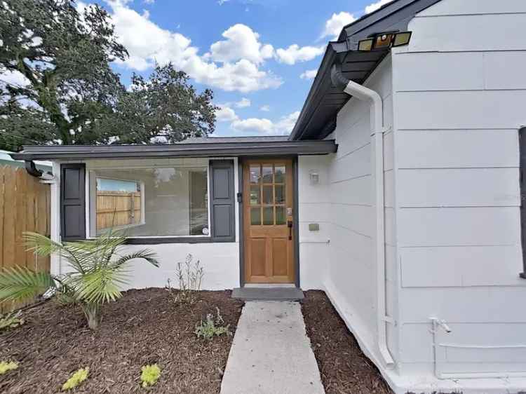 Single-family house For Sale in Saint Petersburg, Florida