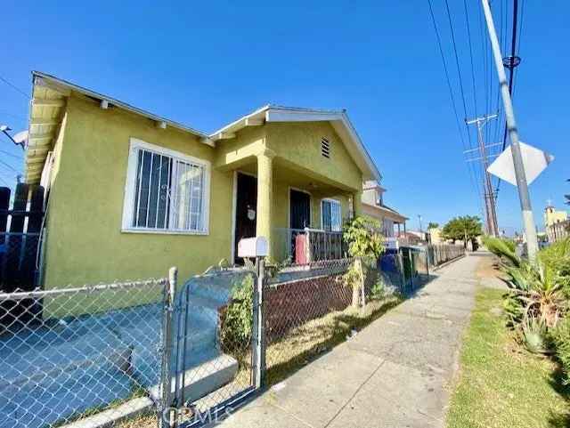 Multi-family house For Sale in 2411, Griffith Avenue, Los Angeles, California