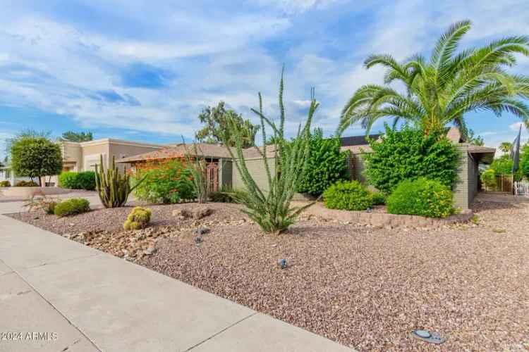 Single-family house For Sale in 17603, North Lindgren Avenue, Sun City, Arizona