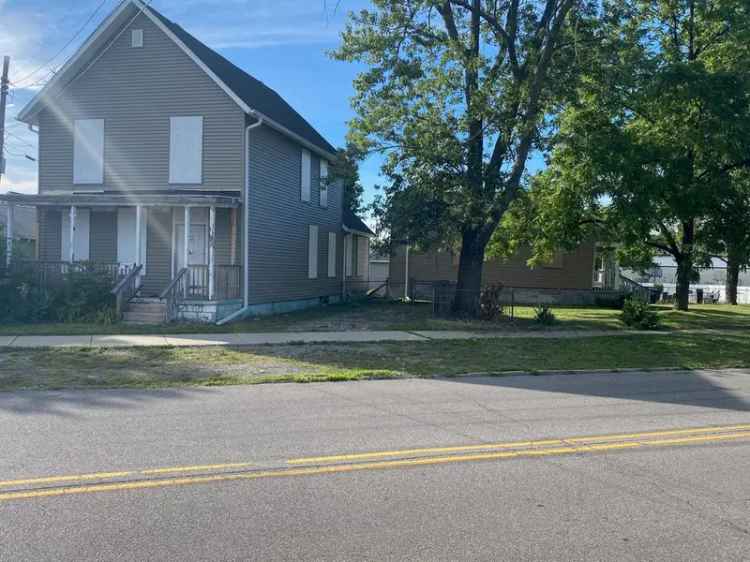 Single-family house For Sale in 207, Chicago Street, Michigan City, Indiana