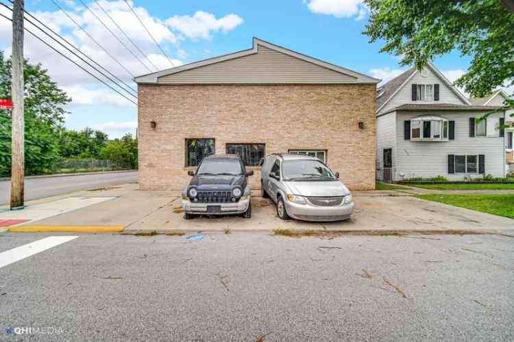 Multi-family house For Sale in 3934, Evergreen Street, East Chicago, Indiana