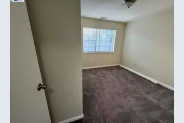 Condo For Sale in Fremont, California