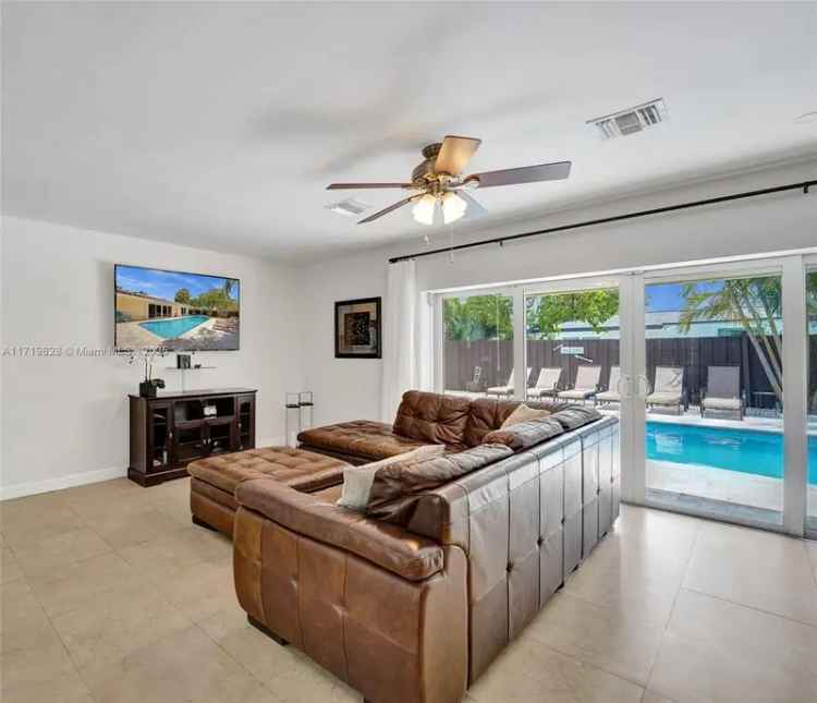 Single-family house For Sale in 5531, Northeast 18th Terrace, Fort Lauderdale, Florida