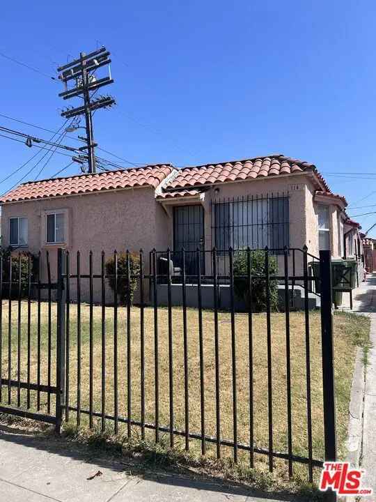 Multi-family house For Sale in Los Angeles, California