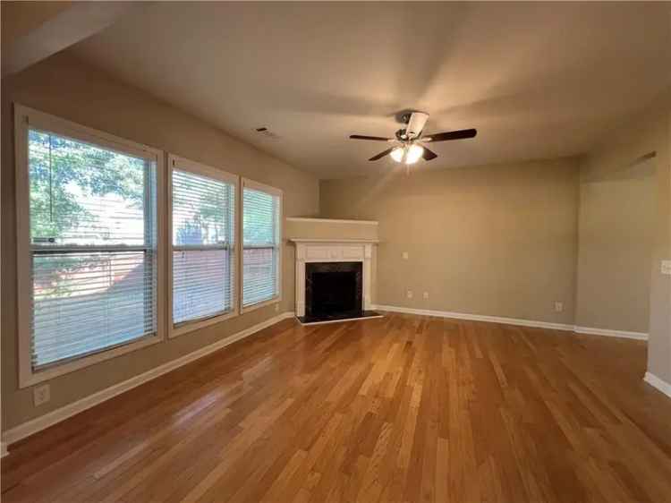 Single-family house For Sale in 3949, Abernathy Farm Way, Acworth, Georgia