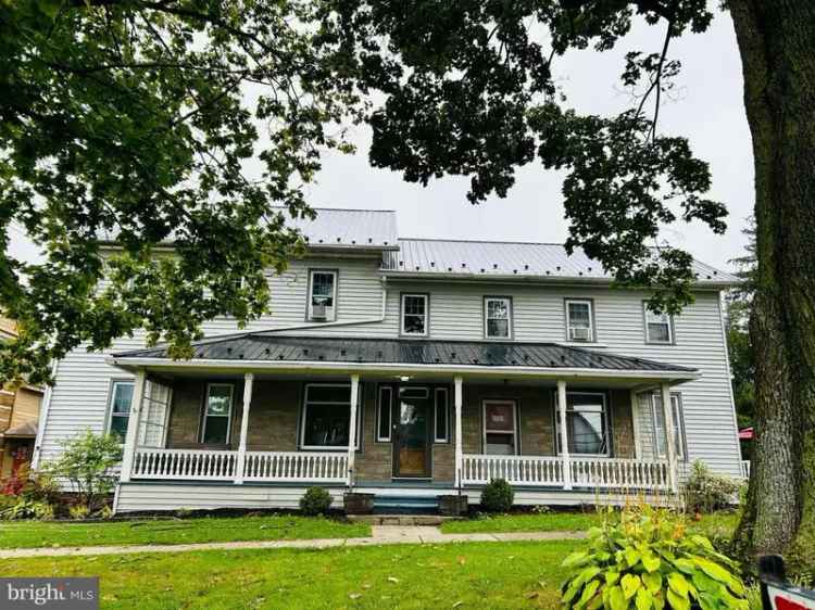 Single-family house For Sale in 220, West Aaron Square, Haines Township, Pennsylvania