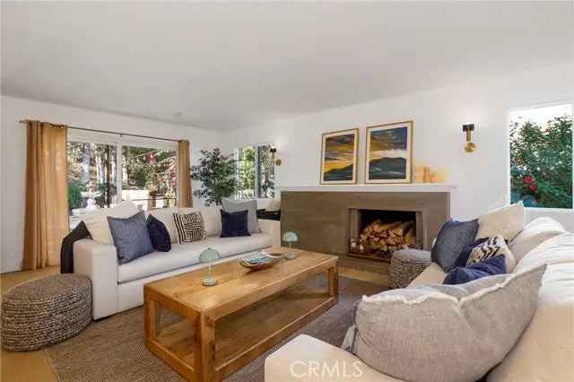 Single-family house For Sale in 5871, Maury Avenue, Los Angeles, California