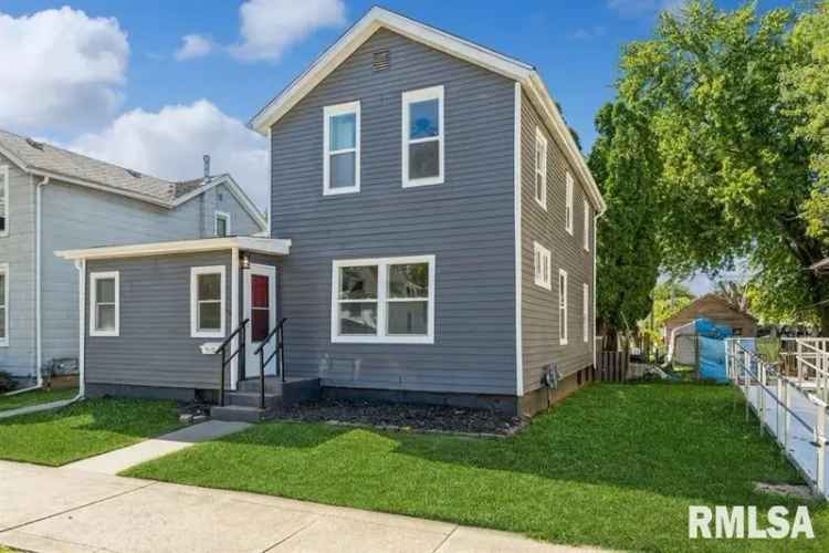 Single-family house For Sale in 510, North 3rd Street, Clinton, Iowa