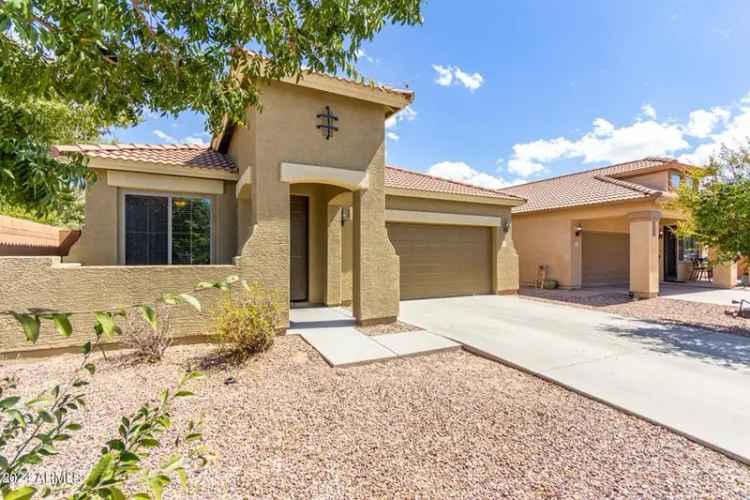 Single-family house For Sale in 21815, South 215th Street, Queen Creek, Arizona