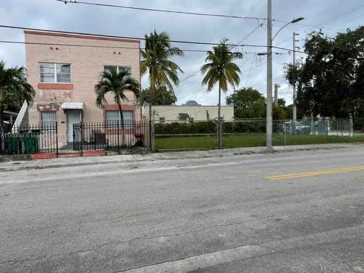 Multi-family house For Sale in 1019, Northwest 26th Street, Miami, Florida