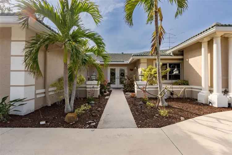 Single-family house For Sale in 315, Park Boulevard North, Venice, Florida