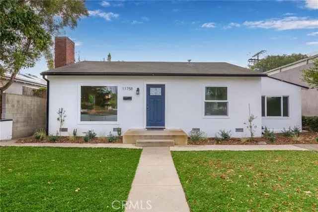 Single-family house For Sale in 11758, Tennessee Avenue, Los Angeles, California