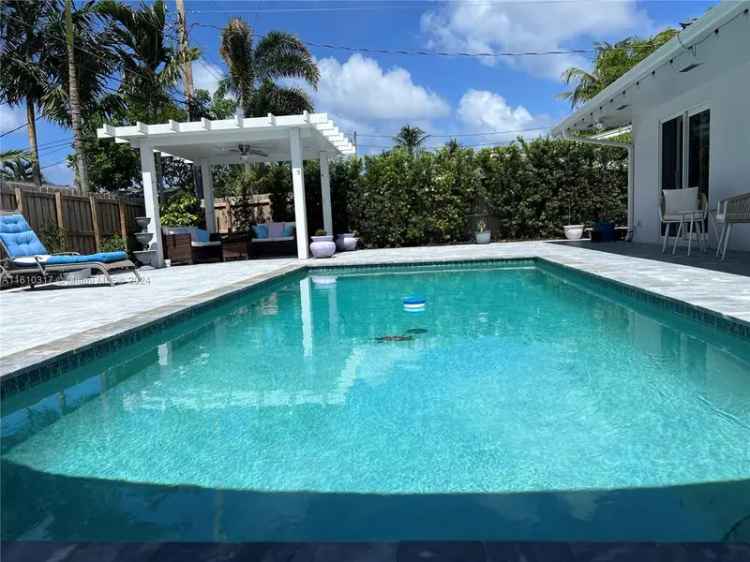 Single-family house For Sale in Pompano Beach, Florida