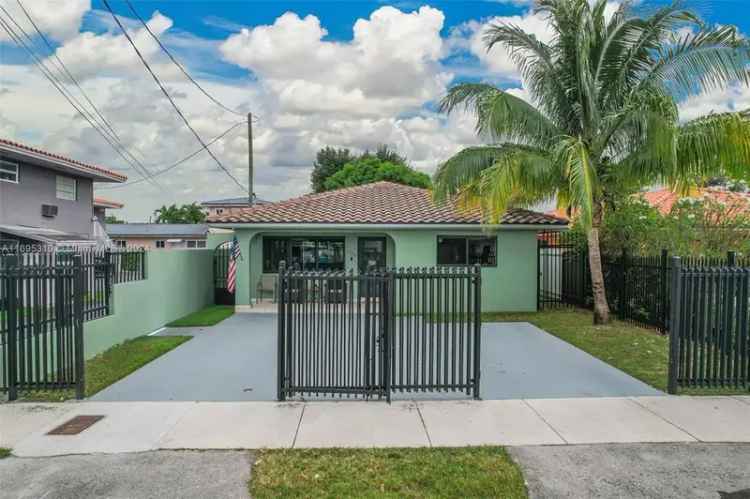 Single-family house For Sale in 5720, Southwest 2nd Terrace, Miami, Florida