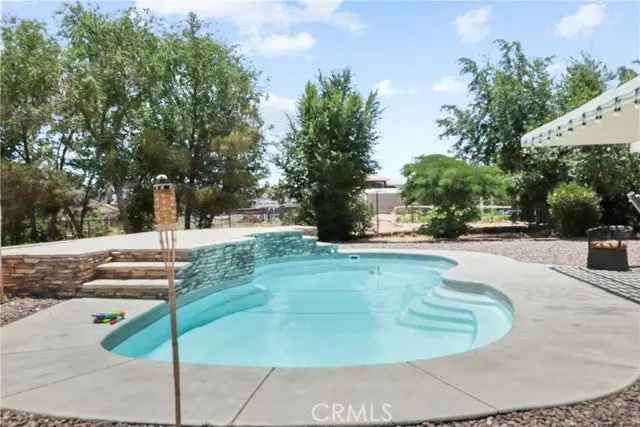 Single-family house For Sale in Hesperia, California