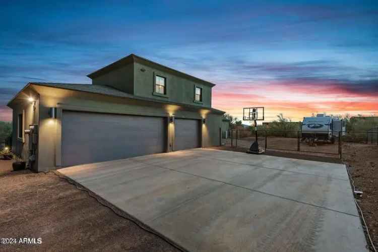 Single-family house For Sale in Phoenix, Arizona