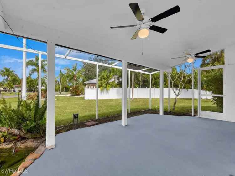 Single-family house For Sale in 13738, River Forest Drive, Fort Myers Shores, Florida