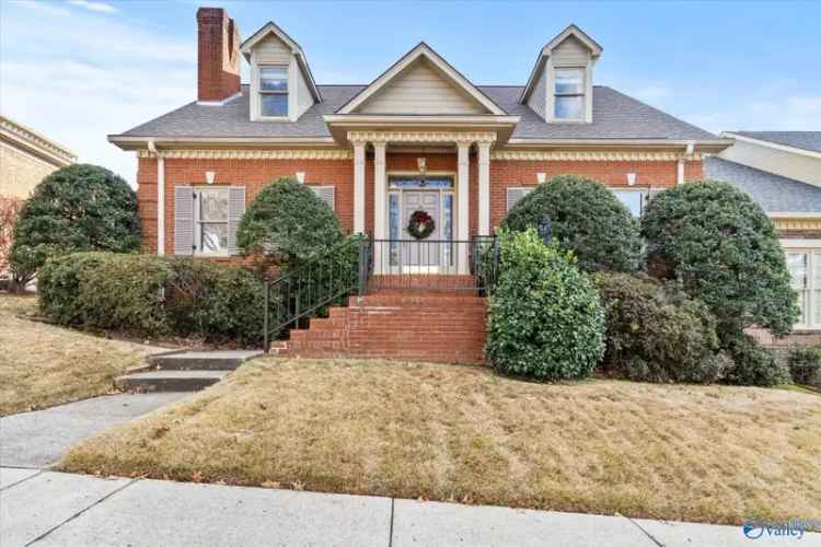 Single-family house For Sale in Huntsville, Alabama