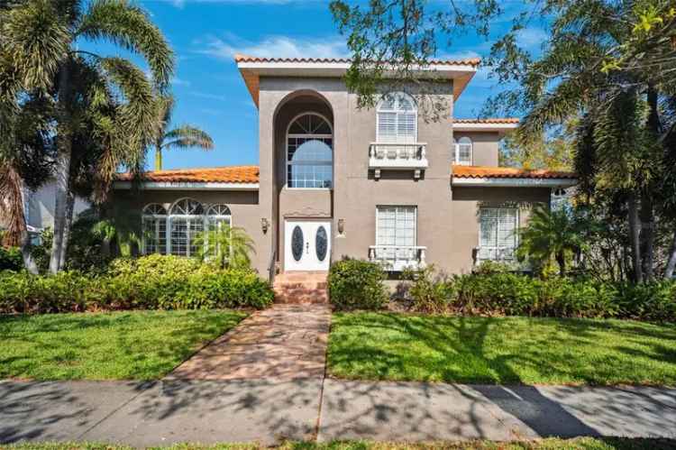 Single-family house For Sale in 1388, Brightwaters Boulevard Northeast, Saint Petersburg, Florida