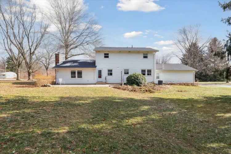 Single-family house For Sale in 6522, North 900 East;County Line Road, New Carlisle, Indiana