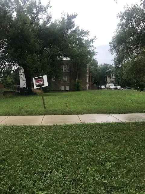 Land For Sale in 3804, West Ohio Street, Chicago, Illinois