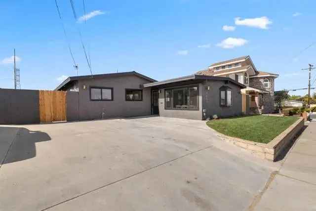 Single-family house For Sale in 4684, Cheshire Street, San Diego, California